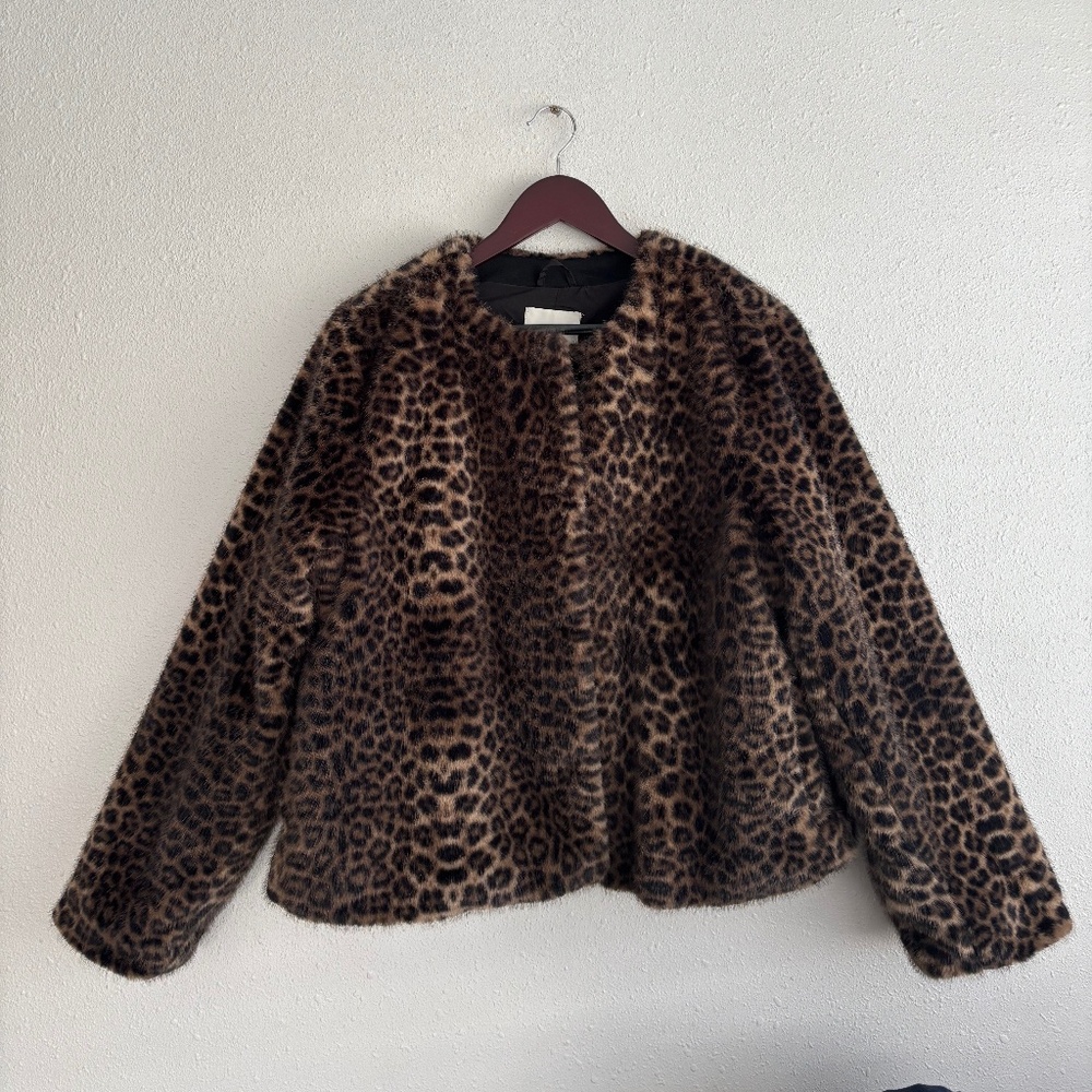 H&M Leopard Print Faux Fur Cropped Collarless Jacket - Picture 6 of 10